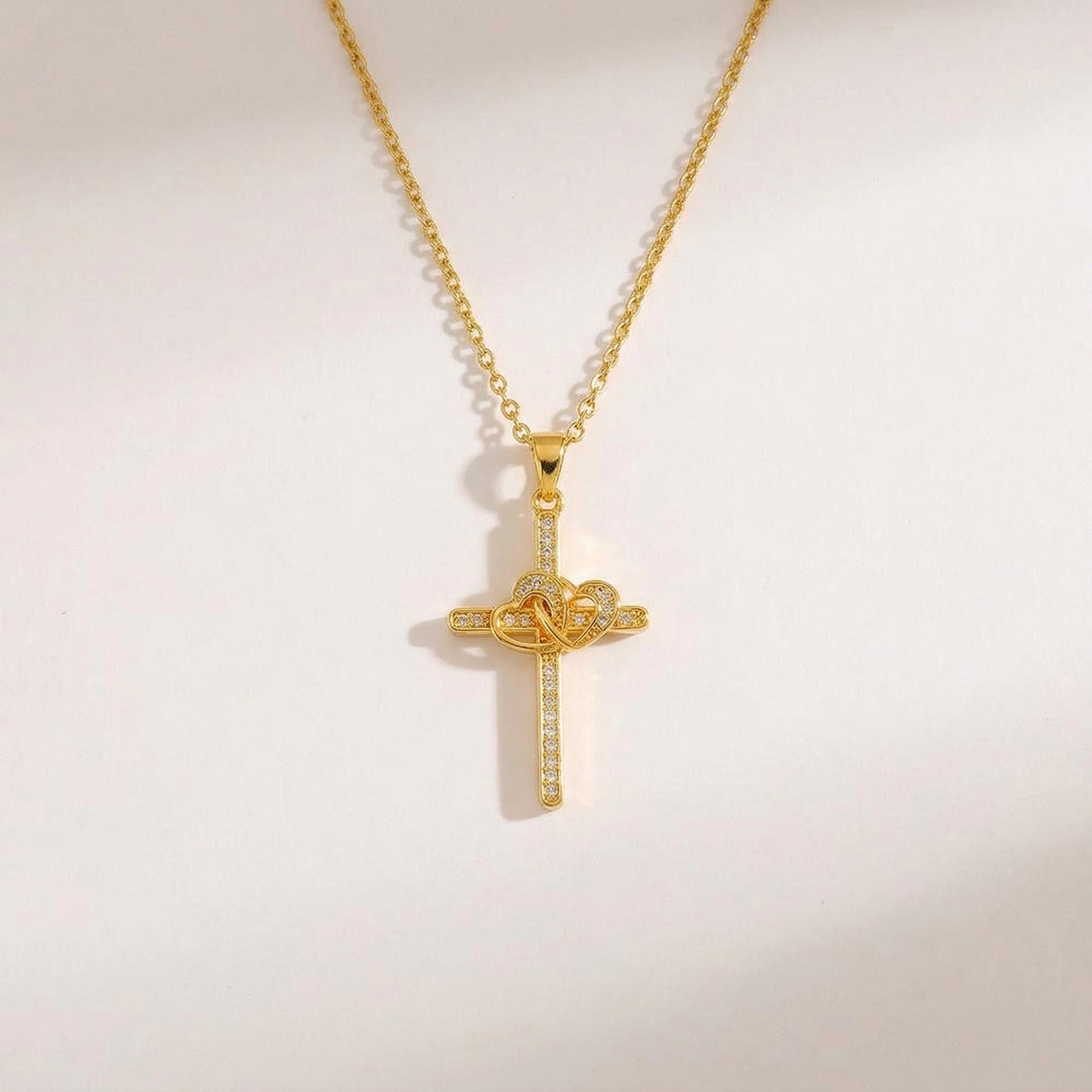 Kreuz Halskette mit Zirkonia