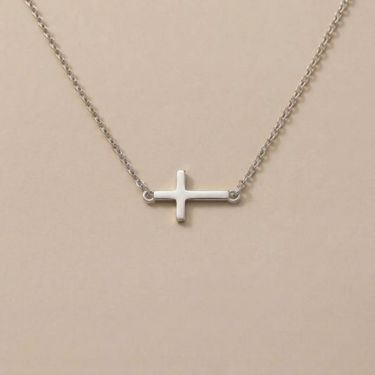 Minimalistisches Kreuzarmband